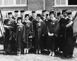 Image of 1930 grads at old Olivet